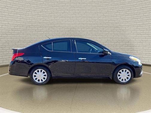 2017 Nissan Versa 1.6 SV