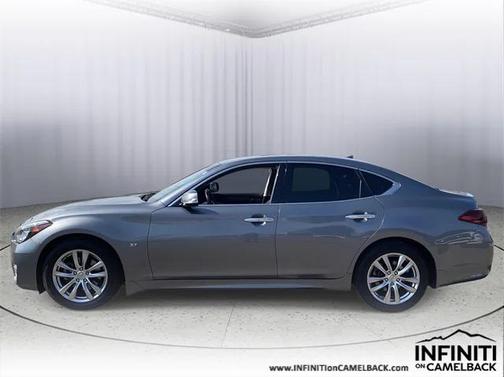 2019 INFINITI Q70 3.7 LUXE