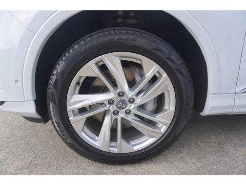 2020 Audi Q7 55 Premium Plus