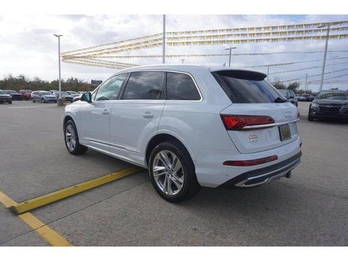 2020 Audi Q7 55 Premium Plus