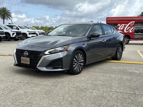 Gun Metallic 2025 Nissan Altima 2.5 SV