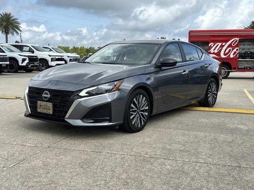 Gun Metallic 2025 Nissan Altima 2.5 SV