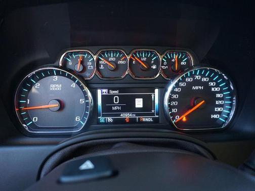 Pepperdust Metallic 2019 Chevrolet Tahoe LT