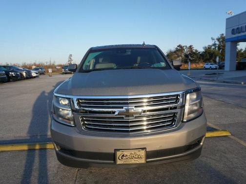 Pepperdust Metallic 2019 Chevrolet Tahoe LT