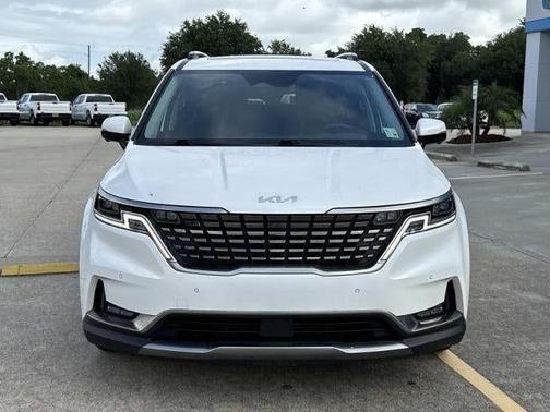 Snow White Pearl 2023 Kia Carnival SX Prestige