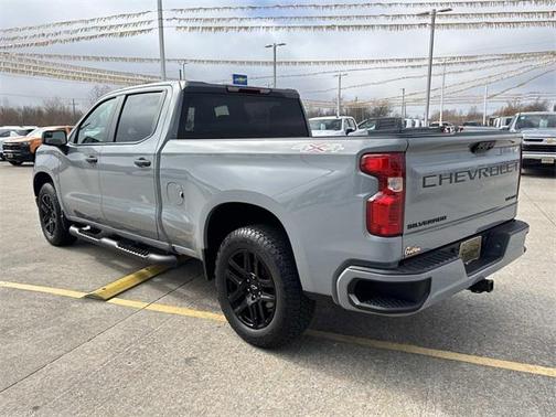 2024 Chevrolet Silverado 1500 Custom