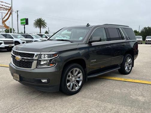 Deepwood Green Metallic 2019 Chevrolet Tahoe LT