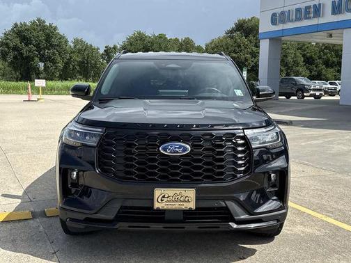 Black Metallic 2025 Ford Explorer ST-Line