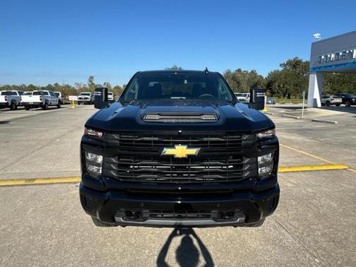 2025 Chevrolet Silverado 2500 Custom