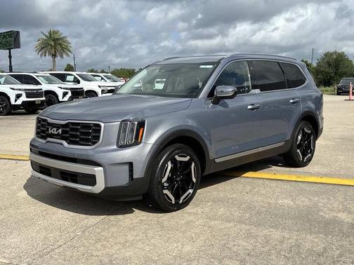 Everlasting Silver 2025 Kia Telluride S
