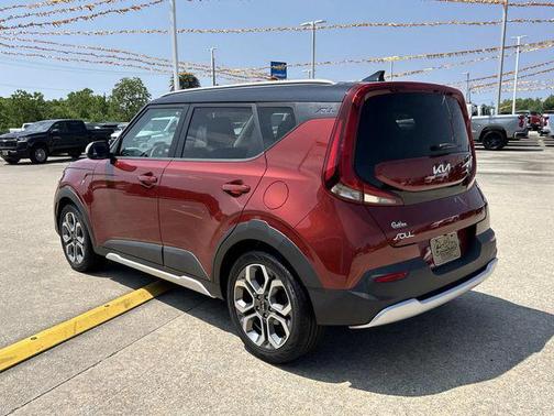 Mars Orange/Black Roof 2022 Kia Soul X-Line