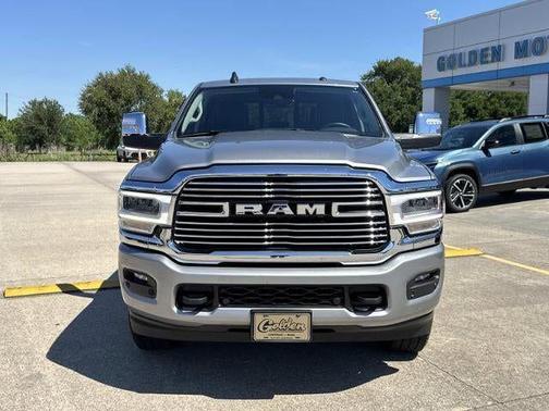 Billet Silver Metallic Clearcoat 2024 RAM 2500 Laramie Crew Cab 4x4 6'4' Box
