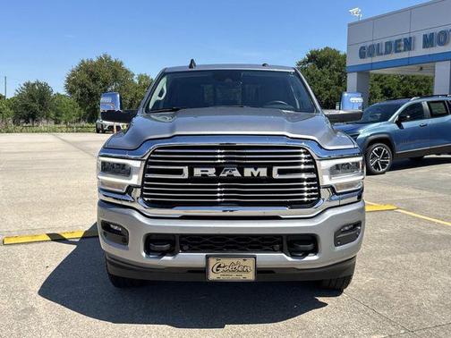 Billet Silver Metallic Clearcoat 2024 RAM 2500 Laramie Crew Cab 4x4 6'4' Box