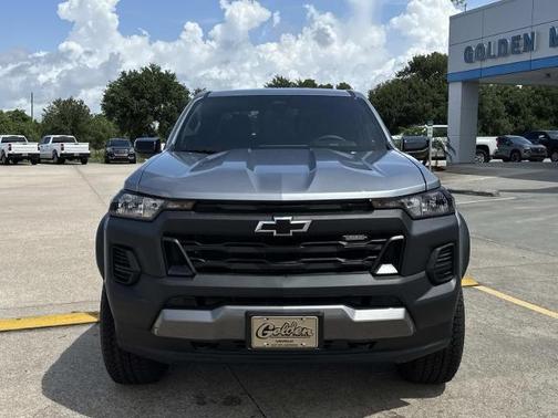 Sterling Gray Metallic 2026 Chevrolet Colorado Trail Boss
