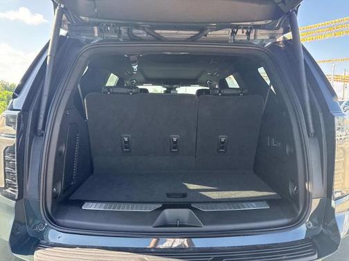 2025 Chevrolet Tahoe 2WD RST