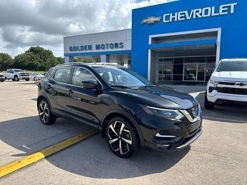 Magnetic Black Pearl 2021 Nissan Rogue Sport SL