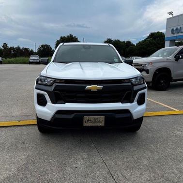 Summit White 2025 Chevrolet Colorado LT