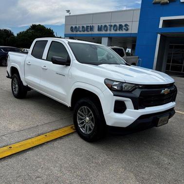 Summit White 2025 Chevrolet Colorado LT