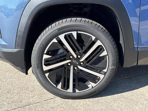 Lakeshore Blue Metallic 2026 Chevrolet Equinox FWD RS