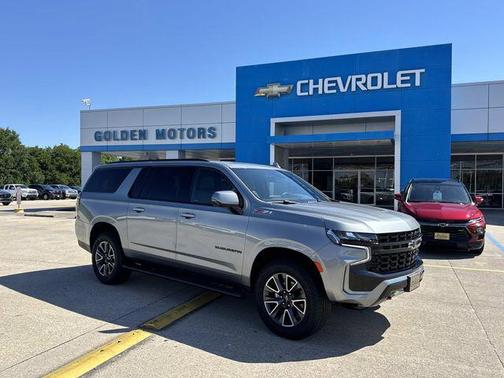 Sterling Gray Metallic 2023 Chevrolet Suburban 4WD Z71