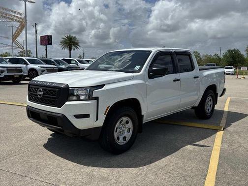 2022 Nissan Frontier S