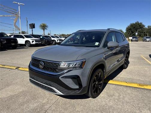 2024 Volkswagen Taos 1.5T SE