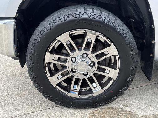 Silver Sky Metallic 2015 Toyota Tundra SR5