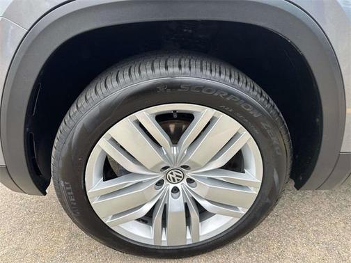 2020 Volkswagen Atlas 2.0T SE w/Technology