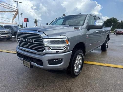 2024 RAM 2500 Laramie Crew Cab 4x4 6'4' Box
