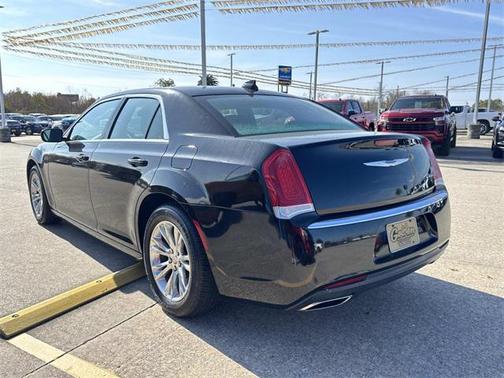 2019 Chrysler 300 Touring