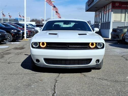 2017 Dodge Challenger SXT