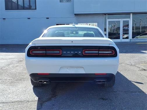 2017 Dodge Challenger SXT