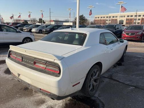 2017 Dodge Challenger SXT