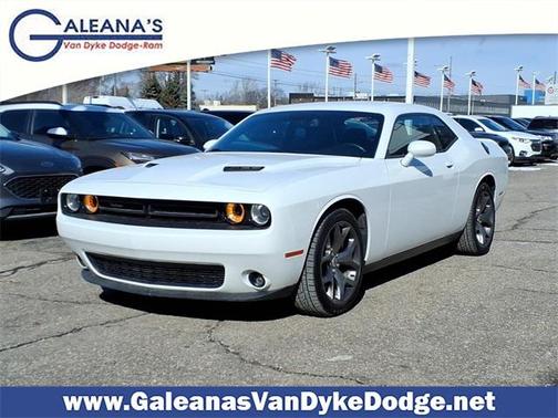 2017 Dodge Challenger SXT