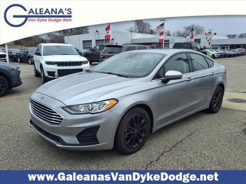 2020 Ford Fusion SE