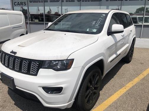 2022 Jeep Grand Cherokee Laredo