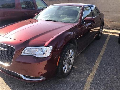 2022 Chrysler 300 Touring
