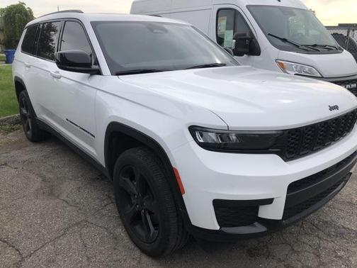 2023 Jeep Grand Cherokee L Altitude
