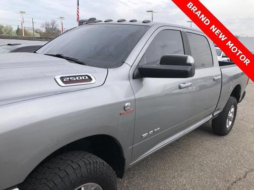 2022 RAM 2500 Big Horn Crew Cab 4x4 6'4' Box