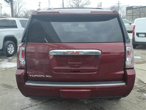 2016 GMC Yukon XL Denali