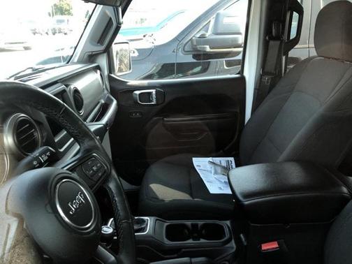 2021 Jeep Gladiator Sport S