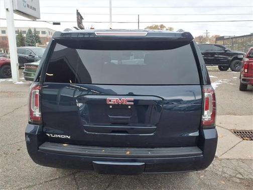 2017 GMC Yukon SLE