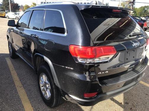 2019 Jeep Grand Cherokee Laredo
