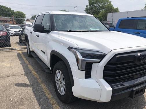 2022 Toyota Tundra SR5