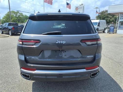 2022 Jeep Grand Cherokee L Summit
