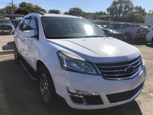 2017 Chevrolet Traverse 2LT