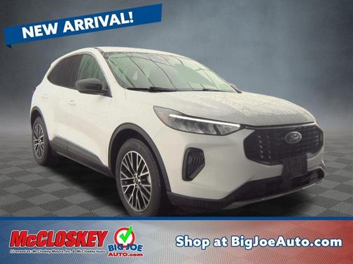 Oxford White 2023 Ford Escape Active