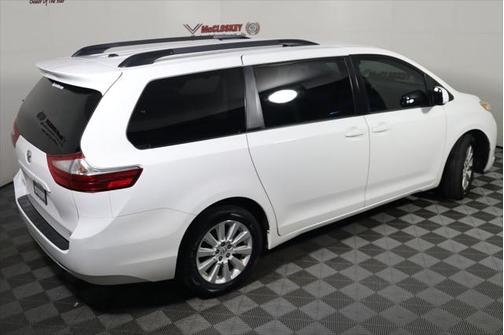 2015 Toyota Sienna LE