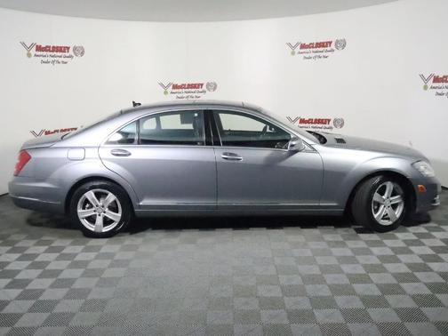 Gray 2013 Mercedes-Benz S-Class S 550 4MATIC