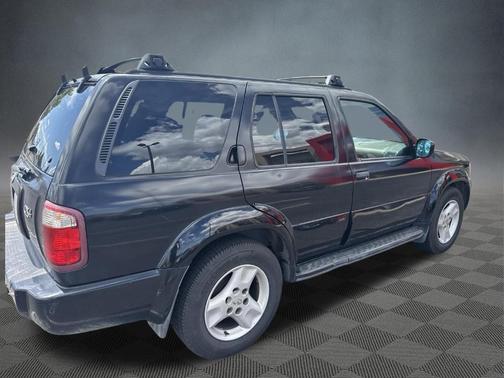 Black Obsidian 2003 INFINITI QX4